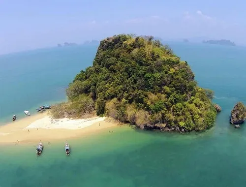 Private Coral Islands – Snorkel Away From the Crowds