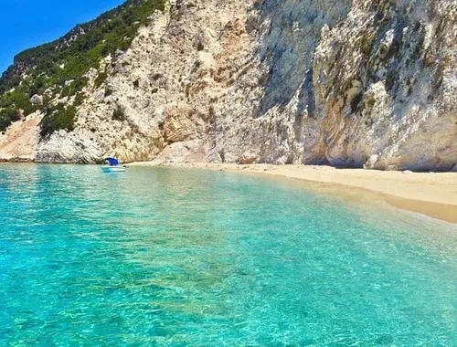 Gidaki Beach