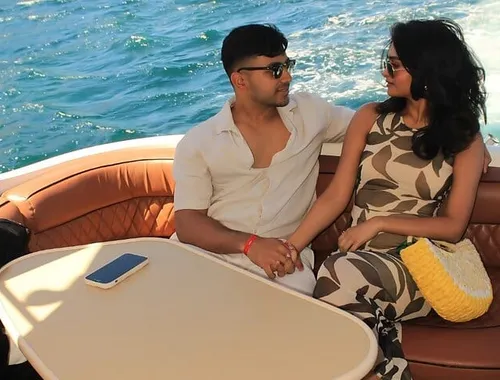 Enjoy a romantic private yacht cruise with the stunning Cabo Arch as your backdrop.