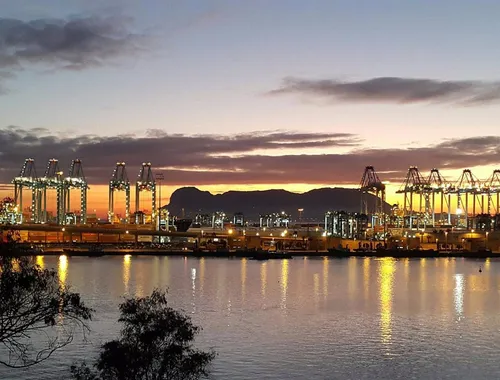 Circular Sailing Cruise from Sotogrande to the Strait of Gibraltar