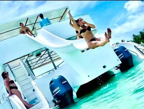 Punta Cana Booze Cruise, Snorkeling, Bar Entertainment Open Bar