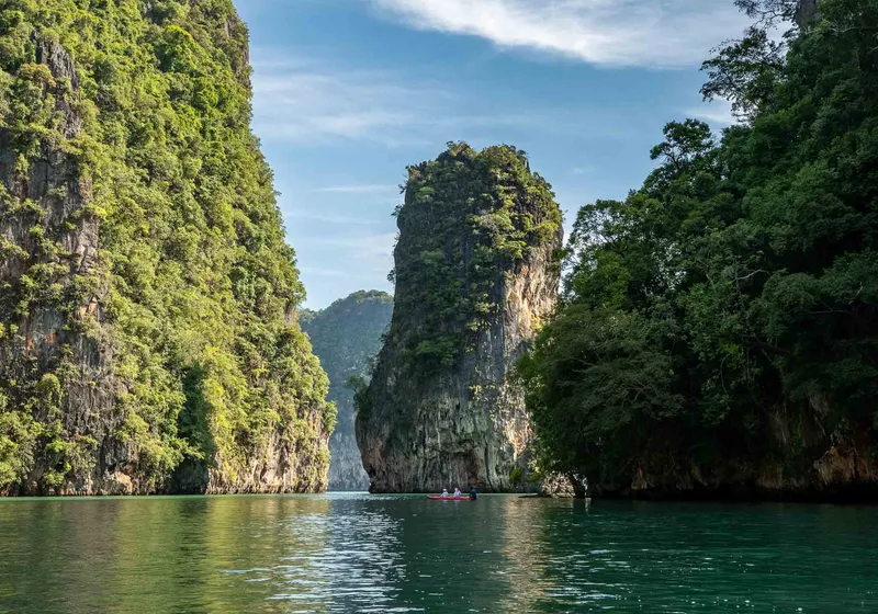 Private James Bond Island – Luxury Speedboat Charter