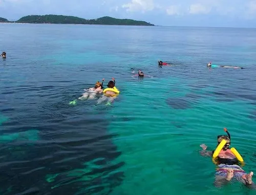Phi Phi Sunset & Shark Spotting – Small Group