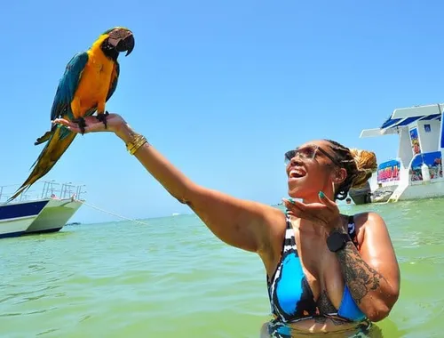 Punta Cana Hip Hop Party Boat: Snorkeling, Open Bar & Adults Only