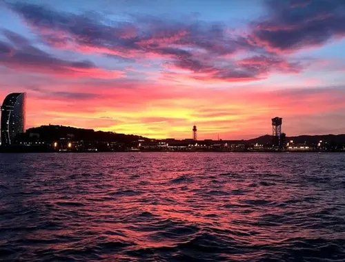 Barcelona Sensational Sunset Tour with Open Bar & Tapas