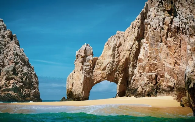 The Arch (El Arco) rock formation at Cabo San Lucas
