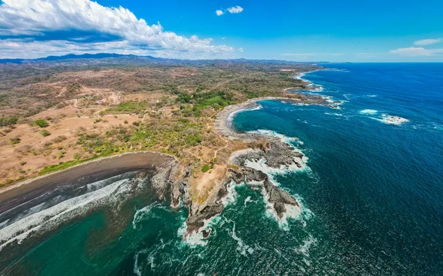 Vista aérea de la costa del Pacífico de Costa Rica