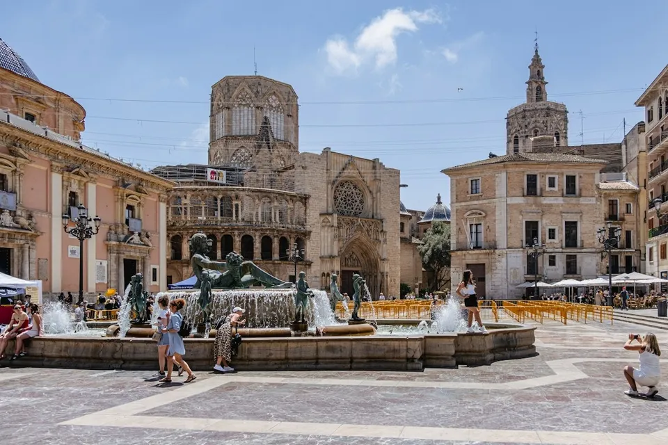 Plaza de la Virgen and the cathedral in Valencia. Photo via Unsplash