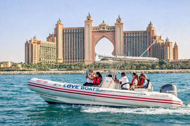 Atlantis The Palm, seen from the water